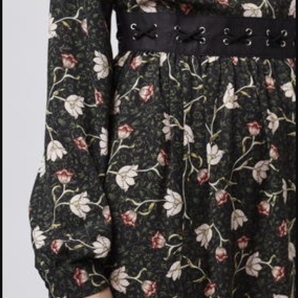 CLEAR OUT SALE!  Topshop Floral Dress size 4! - Picture 3 of 6